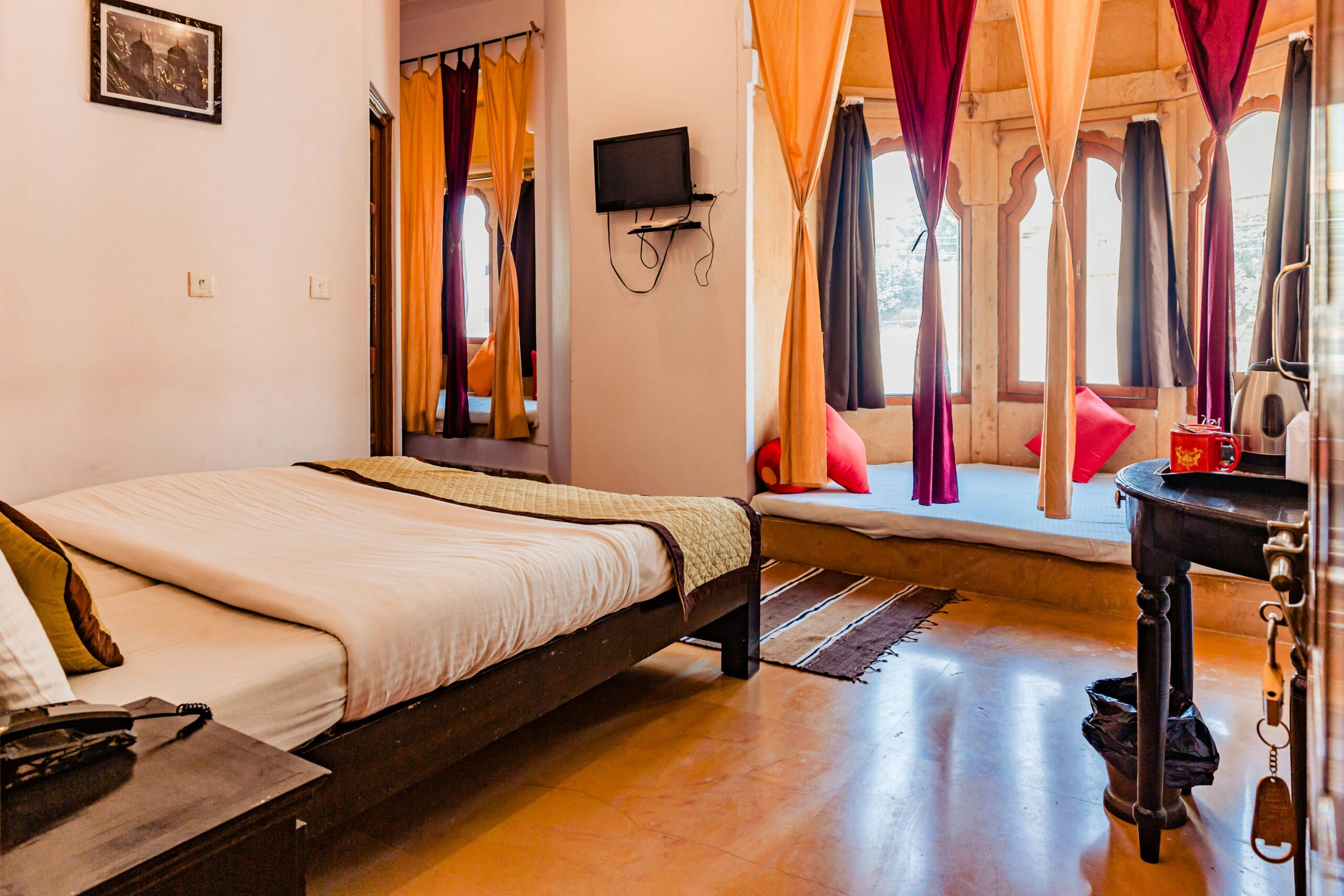 hotel-lal-garh-fort-and-palace-2TaJ3meMQYY-unsplash